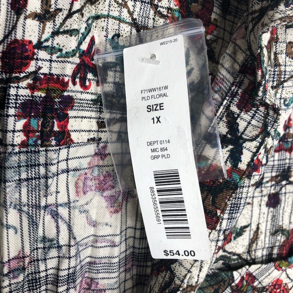Westbound Woman button up floral plaid shirt - Picture 5 of 5